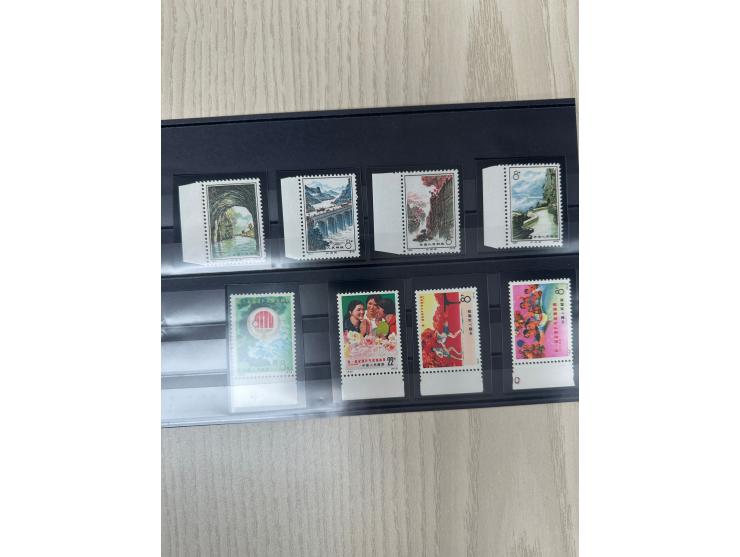 mostly complete, some with duplicates. Large quantity. Please view.